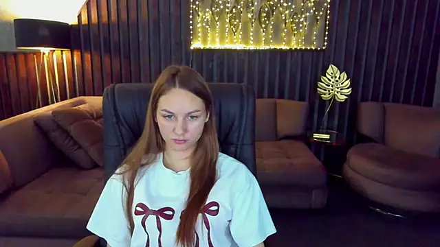 MilaAddams live