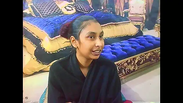 IndianSexyButt live