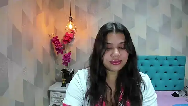 LindaBreeS live