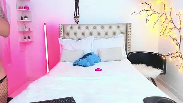 LenaStylesOA live
