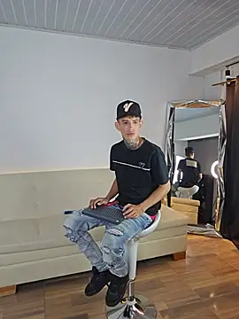 Darwinstark_ live