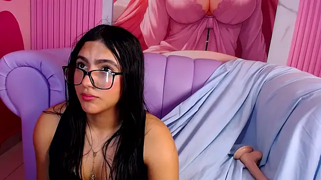 Holly_Watson_ live