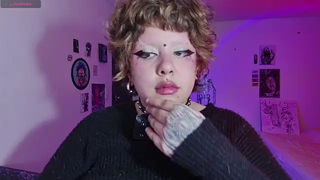 Sabrina_scarlett live