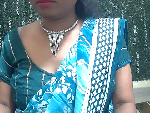 Ruhi_Hotty live