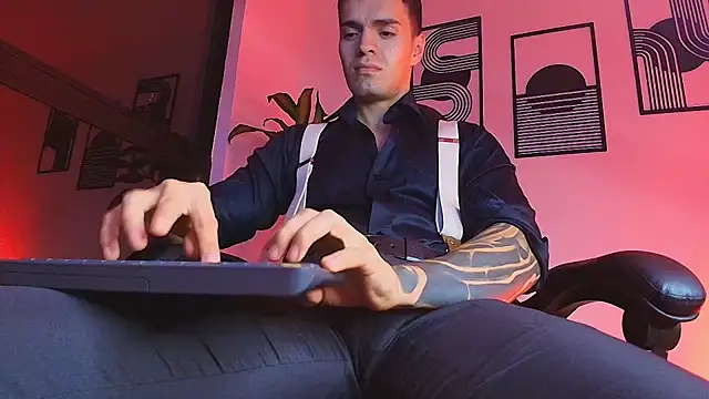ALPHA_DOMINUS_ live