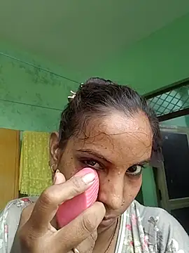 Sexy-Kajal2 live