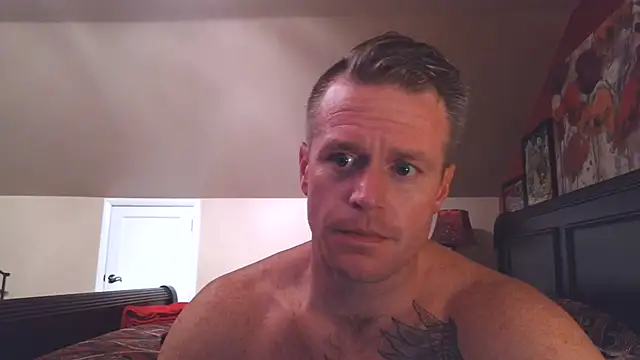 DILFiGuess1 live