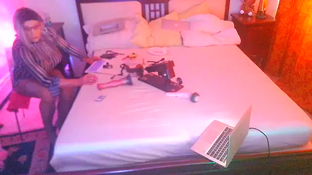 CharlotteVixxens live