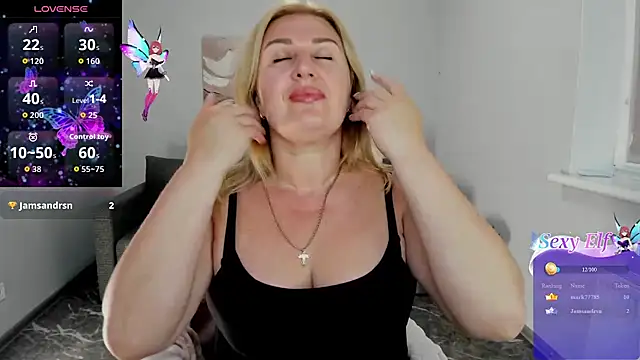 Lili_Crossi live
