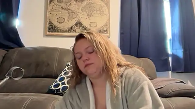 GirlNextDoorAmber live