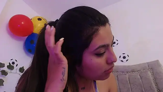 SarahStones live