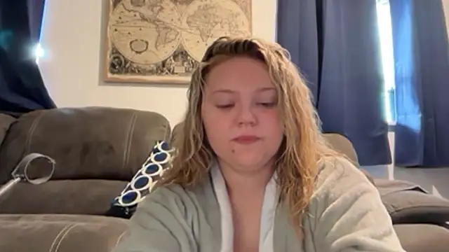 GirlNextDoorAmber live