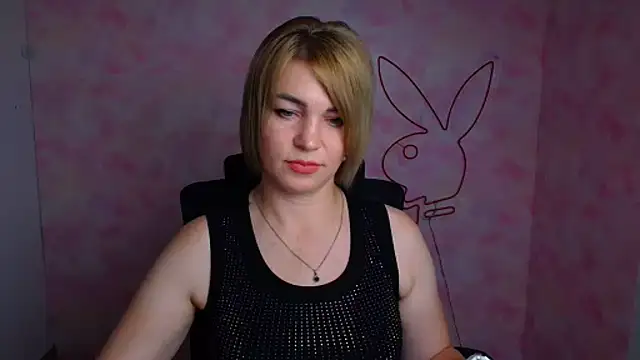 CuttieEmma live