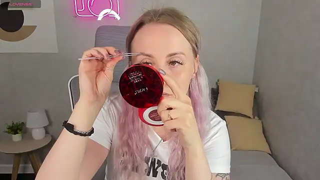 Jooyce_Howward live