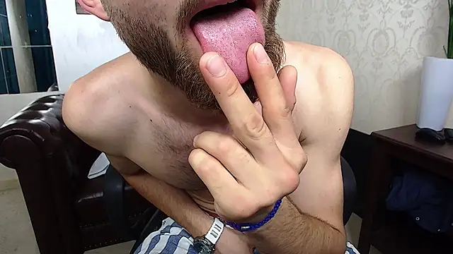KyloEast live