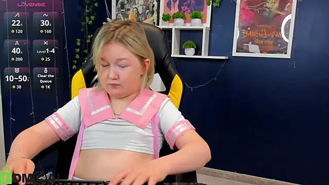 Sara_Robinson live