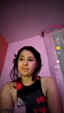 Annie_loveer live