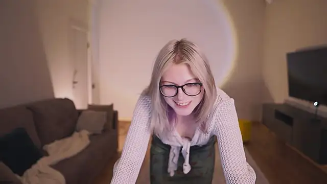 Nora_adore_ya live