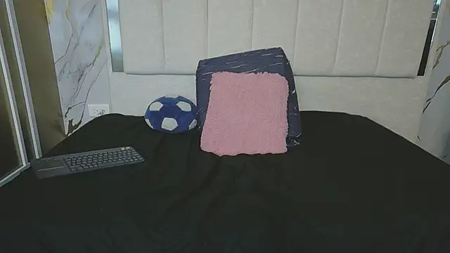 Chloe16_ live