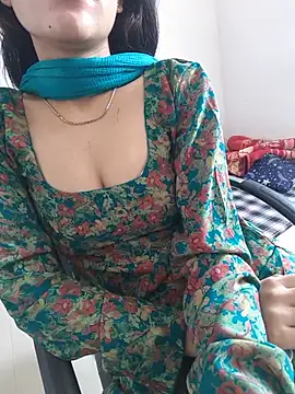 zoya_baby_ live