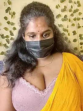 Sravani_cutee_ live