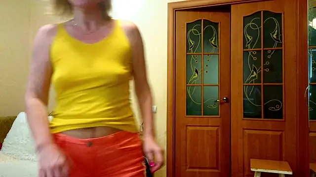 YourQueenX live