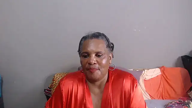 GrandBustyMelon live