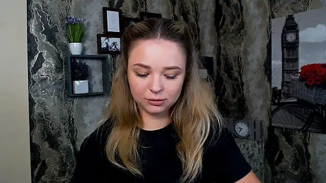 NicoleAura live