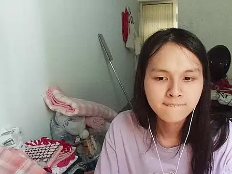 RebelAura live