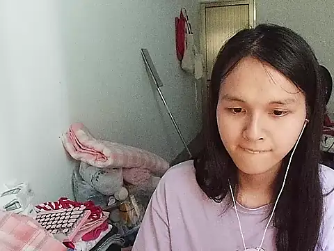 RebelAura live