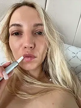 Adelina0001 live