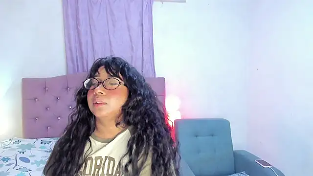Latinabombsheell live
