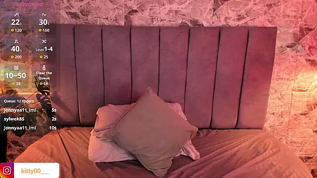 Moon__kittyy live