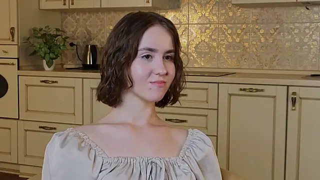 LucreciaLaforrest live