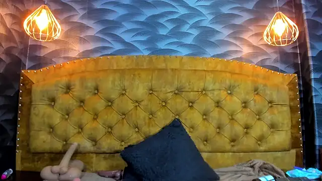 NahomiFireSex live