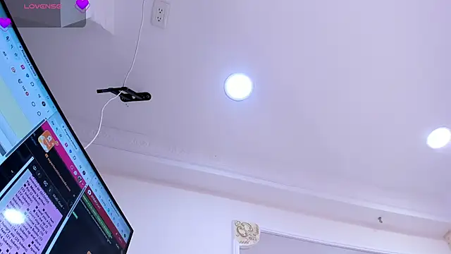LizzyBrooks1 live
