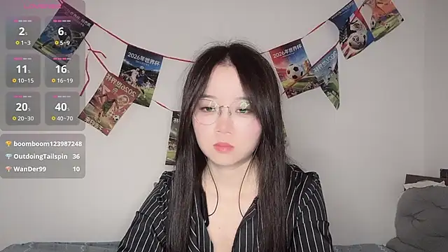 77-Vicky live
