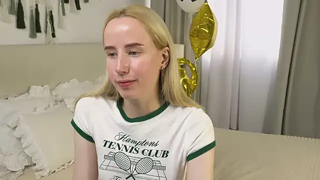 Cassie_Kelman live