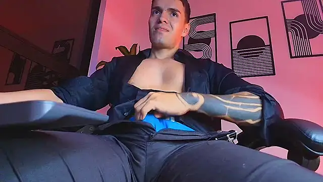 ALPHA_DOMINUS_ live
