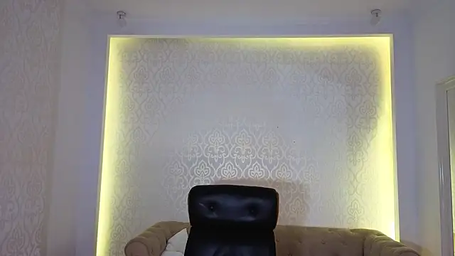 MaxKaiden live