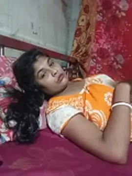 indian-hotty-PRIYANKA live