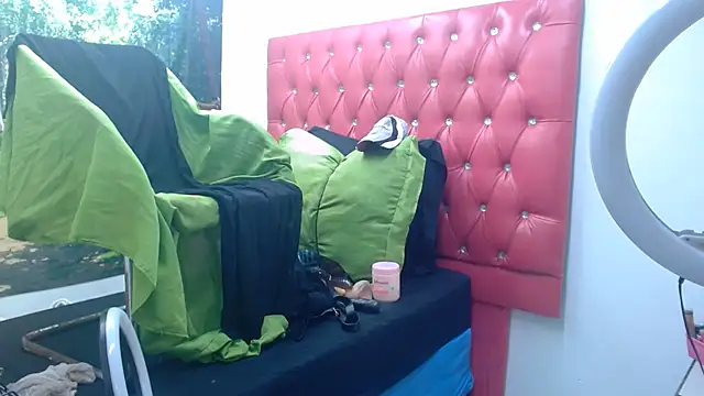 Lucile_Carrie live