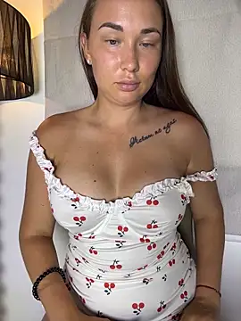 Adelevil live