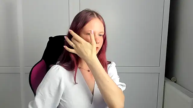 Skylar_spring live