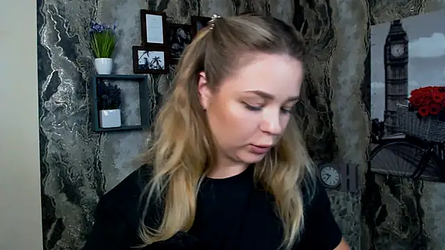 NicoleAura profile