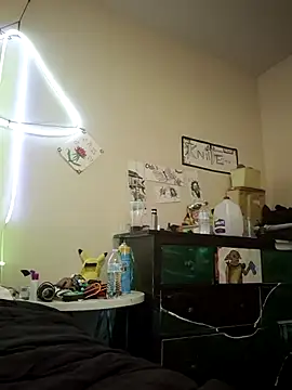 lit702 live
