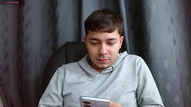Julian_Smith21 live