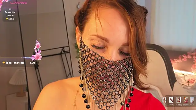 Margo_Kelly live