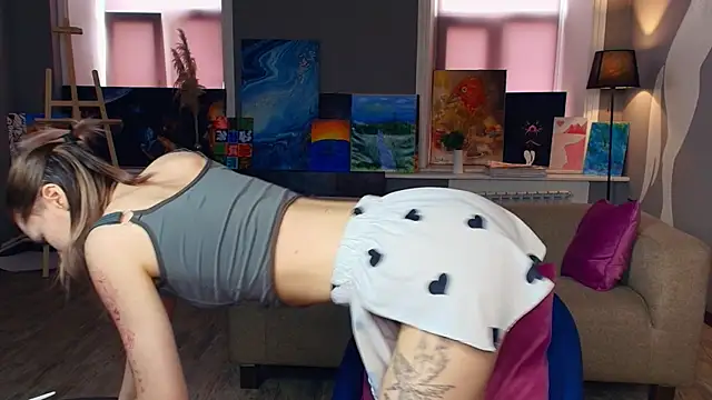 CleopatraHabibi live