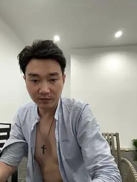 qqq-002 live